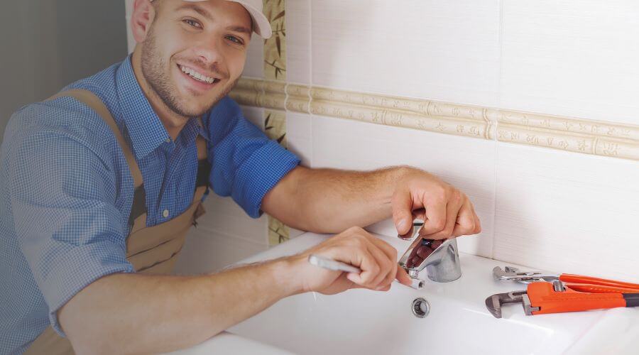 Handle or spout repair in Grand River, OH